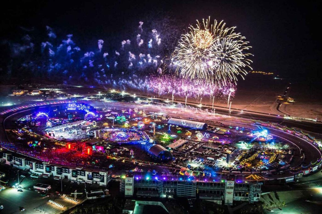Electric-Daisy-Carnival-EDC-su-kien-am-nhac-edm