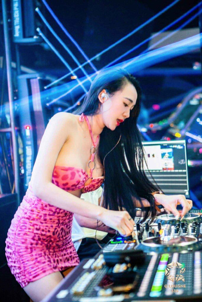 dj-quay-cuc-boc-q-lounge-135-2