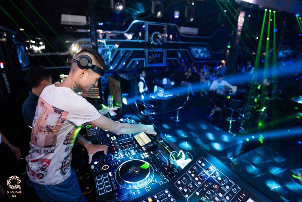 dj-quay-cuc-boc-q-lounge-135-5
