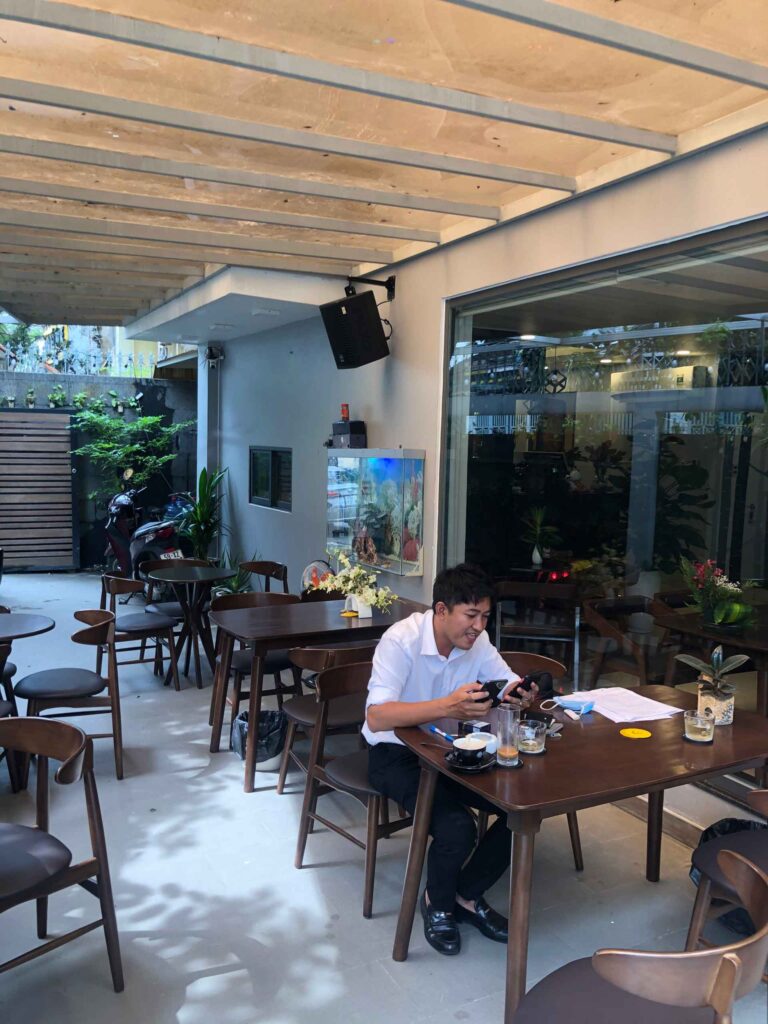 loa-spring-cafe-s8-4