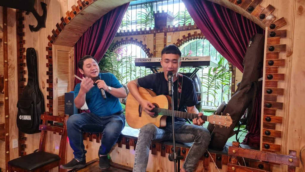acoustic-rv9900-live