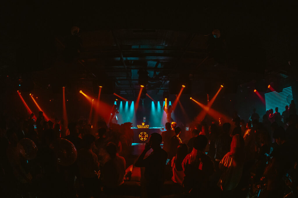 atmos-club