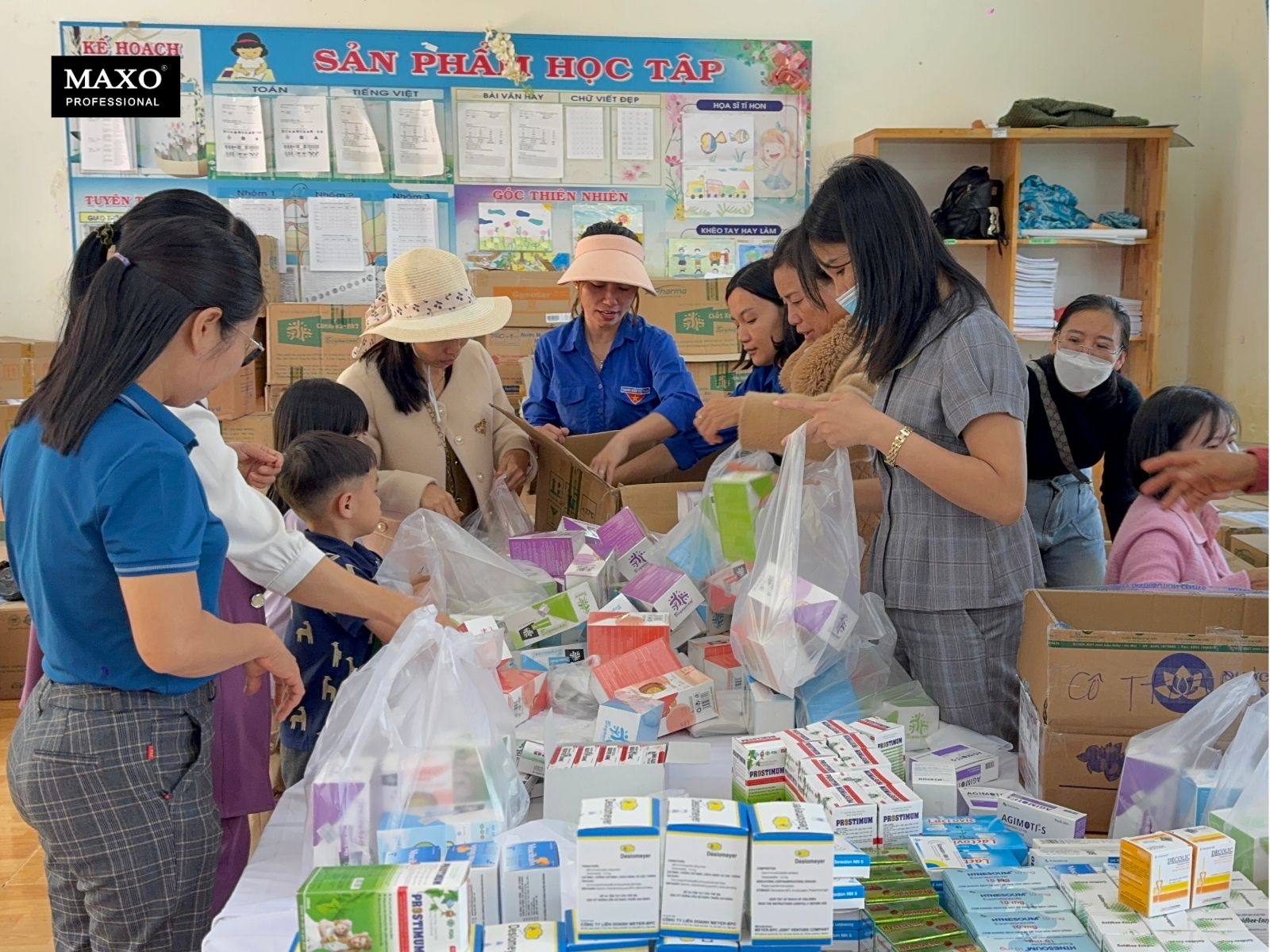 thien-nguyen-tu-tam-kham-chua-benh-gieo-duyen-thien-lanh-quoc-te-thieu-nhi-hinh-thuc-te (10)