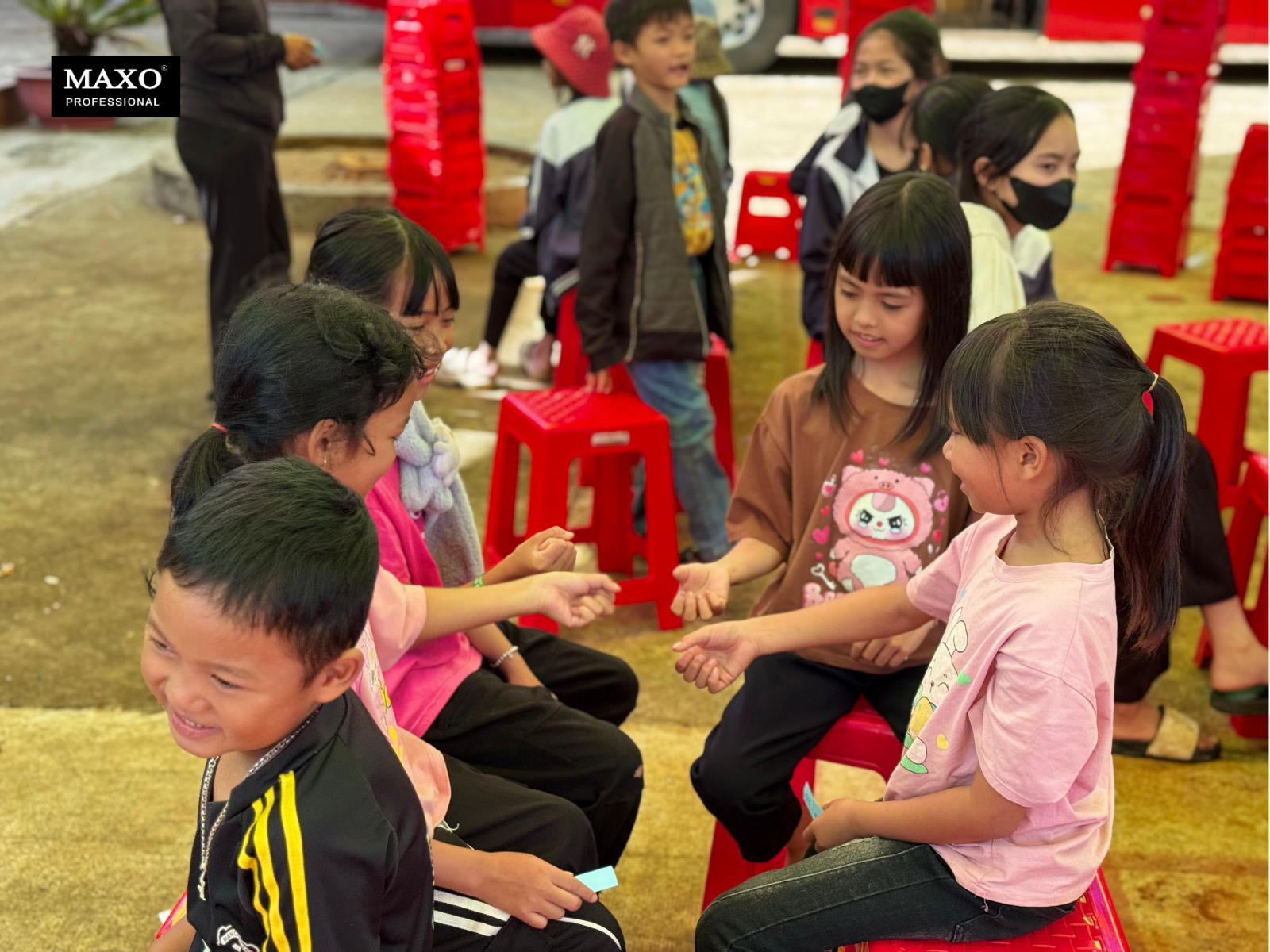 thien-nguyen-tu-tam-kham-chua-benh-gieo-duyen-thien-lanh-quoc-te-thieu-nhi-hinh-thuc-te (18)