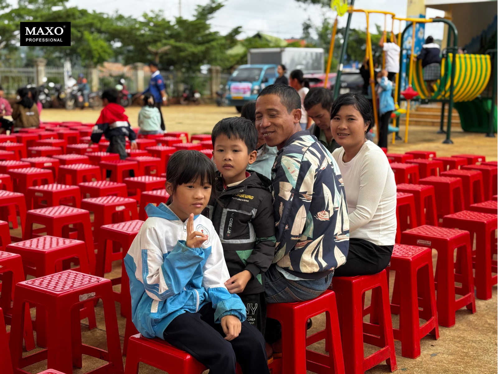 thien-nguyen-tu-tam-kham-chua-benh-gieo-duyen-thien-lanh-quoc-te-thieu-nhi-hinh-thuc-te (2)